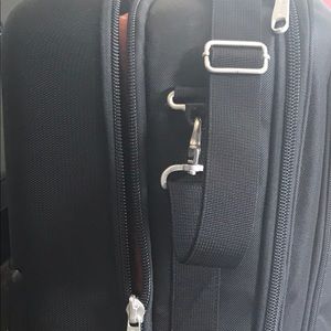 ebags tls vertical mobile office